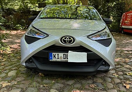 Toyota Aygo (X) Aygo (X) 1.0-l-VVT-i -