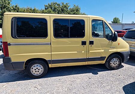 Citroën Jumper Kombi 2.2 HDi-/HDi100 Klima 6 Sitze
