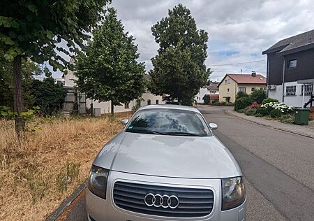 Audi TT Coupe 1.8T 132 kW -