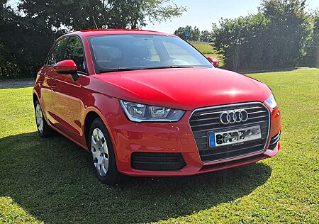 Audi A1 UNFALLFREI: 1.0 TFSI ultra sport Sportback