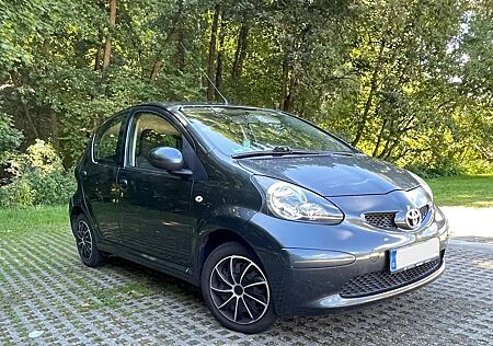 Toyota Aygo (X) Aygo 1.0 VVTi kompakt, sparsam