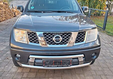 Nissan Navara D40 SE! Motor generalüberholt - Garantie!