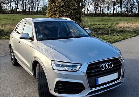 Audi Q3 2.0 TDI S tronic quattro sport