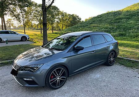 Seat Leon 2.0 TSI St&S ST CUPRA 300 DSG 4Drive CU...