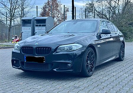 BMW 525d M Sportpaket/SHEFT/LEDER/NAVI/SHZ/PDC/TEMP