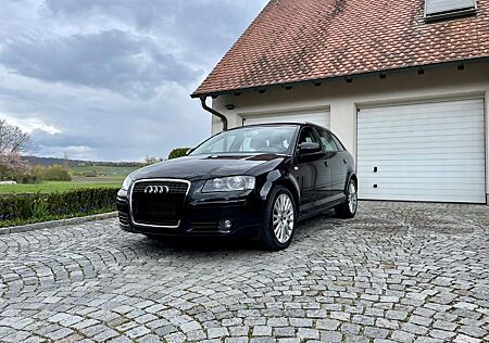 Audi A3 2.0 TDI (DPF) S tr. Ambiente Sportback Am...