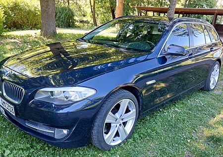 BMW 530d xDrive Touring -