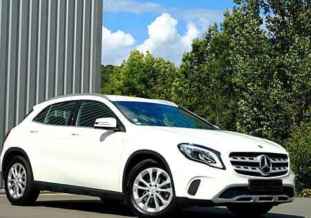 Mercedes-Benz GLA 200 Urban/ Automatik/ LED/Leder/ Rentnerfzg.