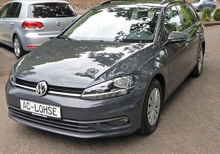 VW Golf Volkswagen 1.6 TDI SCR Variant