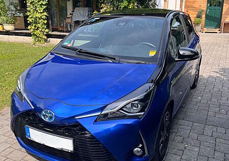 Toyota Yaris Hybrid CVT Style Selection Metallic Blau