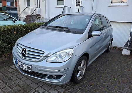 Mercedes-Benz B 200 gebraucht kaufen Mercedes-Benz B 200 - Automatik 147000 km