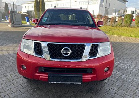 Nissan Pathfinder 2.5 dCi *Automatik*Leder*AHK*7-Sitzer