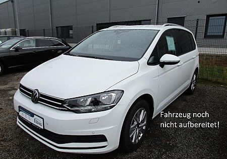 VW Touran Volkswagen Comfortline 1,5 TSI DSG 7-Sitzer,AHK,Rear