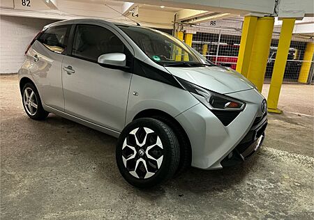 Toyota Aygo (X) Aygo (X) 1,0-l-VVT-i Team Deutschland