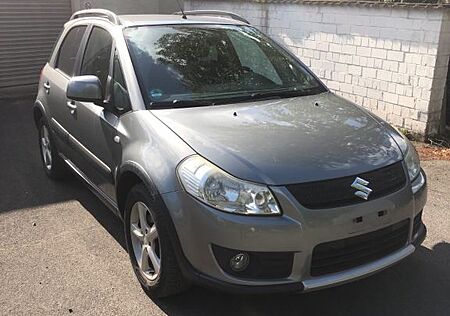 Suzuki SX4 S-Cross (SX4) S-Cross 1,6l / Klima / SHZ