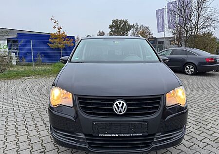 VW Touran Volkswagen 2010 1.4 Benzin 7 Sitzer TÜV bis 01.2026