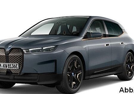 BMW iX xDrive40 Tempom.aktiv Panoramadach Bluetooth
