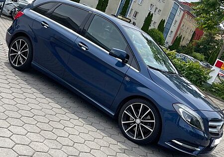 Mercedes-Benz B 250 BlueEFFICIENCY DCT -