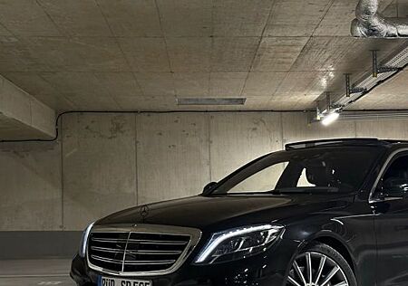 Mercedes-Benz S 350 Mercedes Bluetec 4MATIC AMG Line