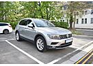 VW Tiguan Volkswagen 2.0TDI,DSG Highl,VOLL,PANO,LEDER,LED,AHZV