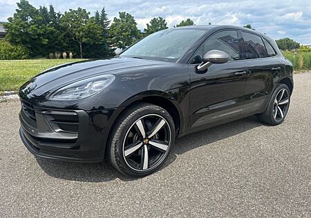 Porsche Macan T