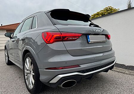 Audi RS Q3 RSQ3 2.5 TFSI 400PS, Matrix