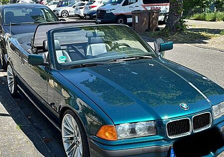 BMW 320i Cabrio