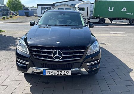 Mercedes-Benz ML 350 4MATIC -