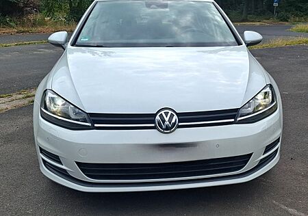 VW Golf Volkswagen 1.2 TSI BMT Trendline Trendline