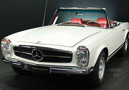 Mercedes-Benz 230 SL Pagode