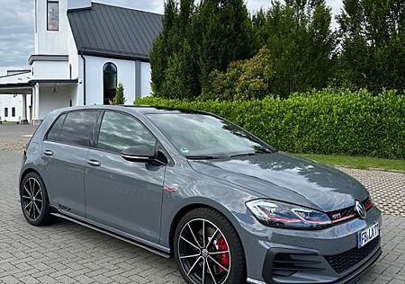 VW Golf Volkswagen 2.0 TSI 213kW OPF DSG GTI TCR GTI TCR