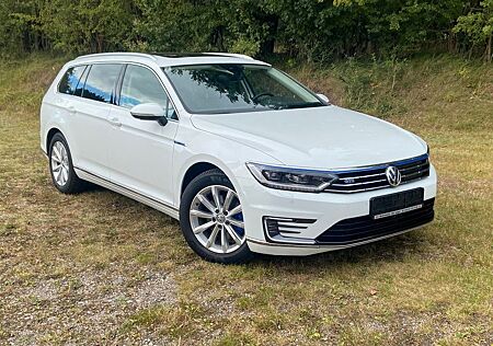 VW Passat Variant Volkswagen GTE