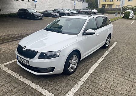 Skoda Octavia 2.0 TDI DSG Ambition Combi Ambition