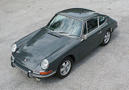 Porsche 911 Urmodell 911 2.0 Coupé café racer