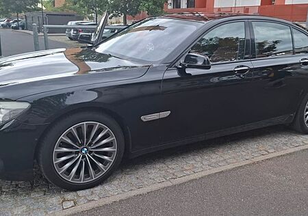 BMW 730d - Top gepflegt, unfallfrei sucht Zuhause