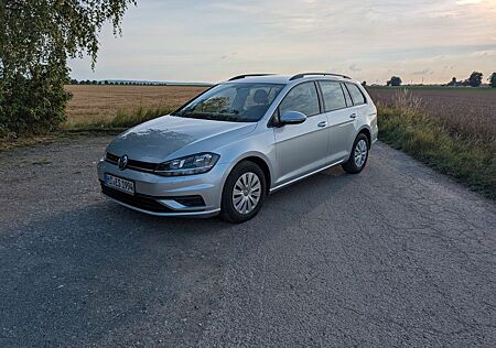 VW Golf Volkswagen 1.6 TDI Trendline Variant Trendline