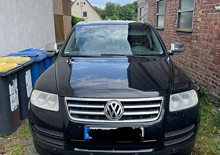 VW Touareg Volkswagen 3.0 V6 TDI Tiptronic Standard