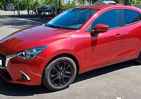 Mazda 2 gepflegt, neuer Tüv, Bremsen und Reifen, AHK