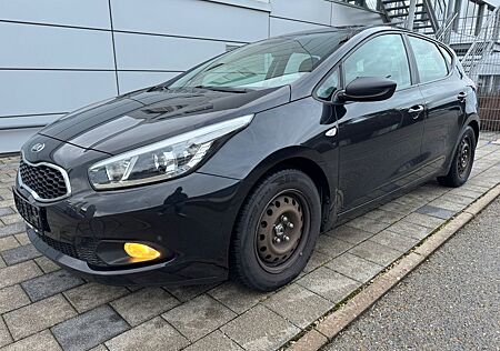 Kia Cee'd / Ceed 1.4 Attract*MFL*Klima