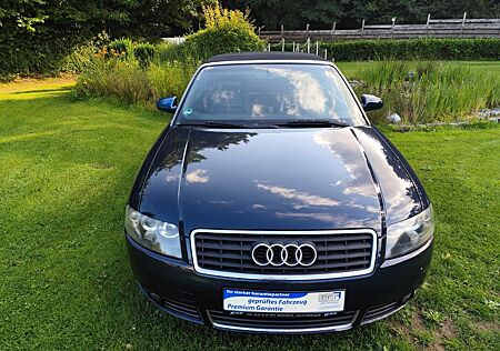 Audi A4 Cabriolet 2.4-LEDER-KLMATRONIC/ÖL&TÜV NEU