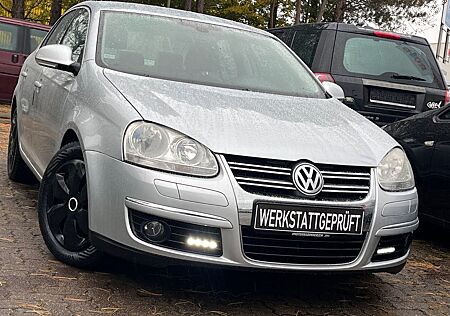 VW Jetta Volkswagen V Comfortline 1.6 R-KAMERA SHZ KLIMA