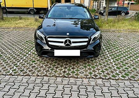 Mercedes-Benz GLA 220 d DCT - 177 PS