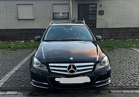 Mercedes-Benz C 300 CDI 4MATIC T AVANTGARDE Autom. AVANTGARDE