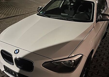 BMW 114i -