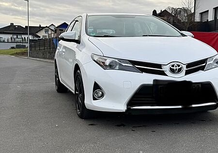 Toyota Auris 1,6-l-Valvematic Executive Executive