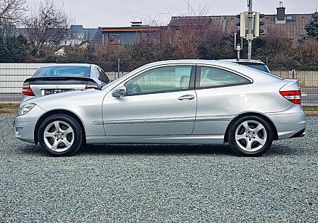Mercedes-Benz CLC 200 (XENON/TLEDER/PDC V+H/SHZ)