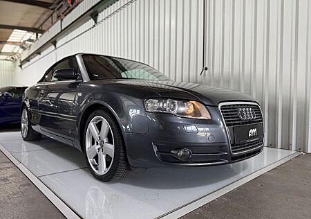 Audi A4 Cabriolet 1.8 T*Xenon* Leder*