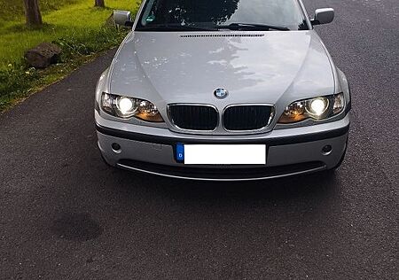 BMW 320d touring - Leder, Xenon, Navi, TÜV