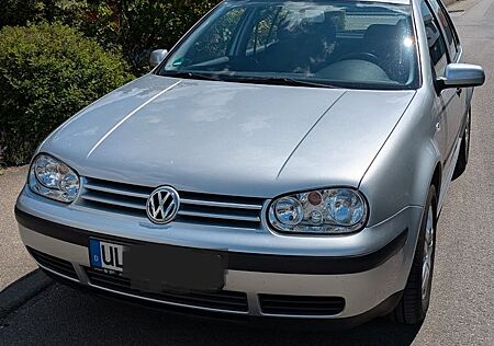 VW Golf Volkswagen 1.4 Basis