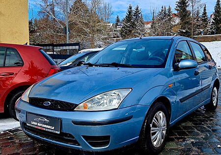 Ford Focus 1.6 Ambiente Autom.